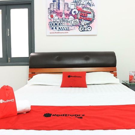 Hotel Reddoorz Near Gia Dinh International Hospital à Hô Chi Minh-Ville Extérieur photo