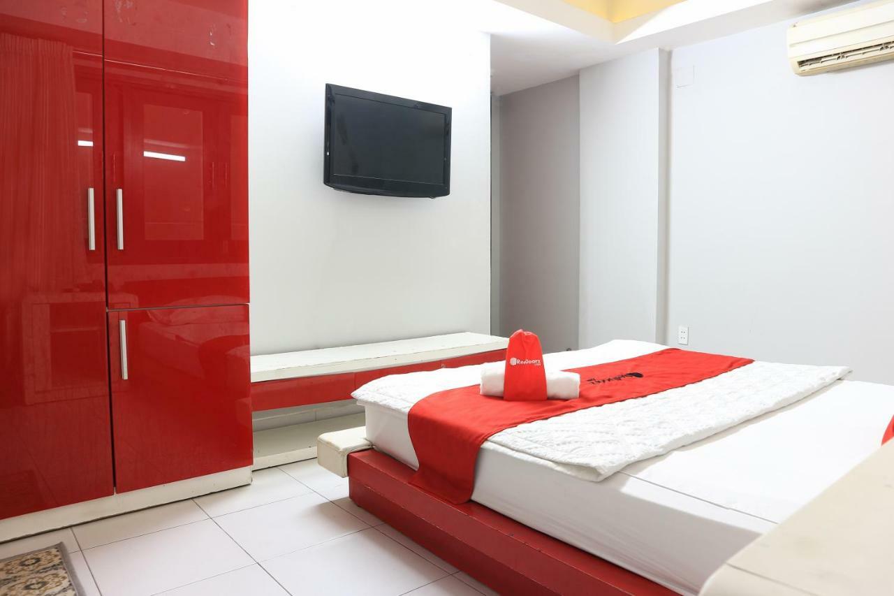 Hotel Reddoorz Near Gia Dinh International Hospital à Hô Chi Minh-Ville Extérieur photo